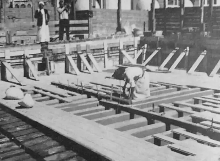 How-many-roofs-does-the-Holy-Kabah-have-06