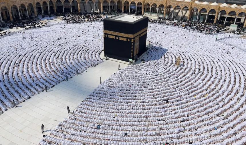 কাতার,দুবাই,ওমানের প্রবাসী বাংলাদেশিদের হজ্জ প্যাকেজ ২০২৫